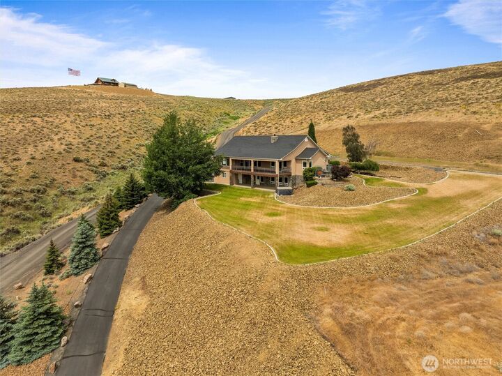 Property Photo: 568 Morning Star Boulevard WA 98823