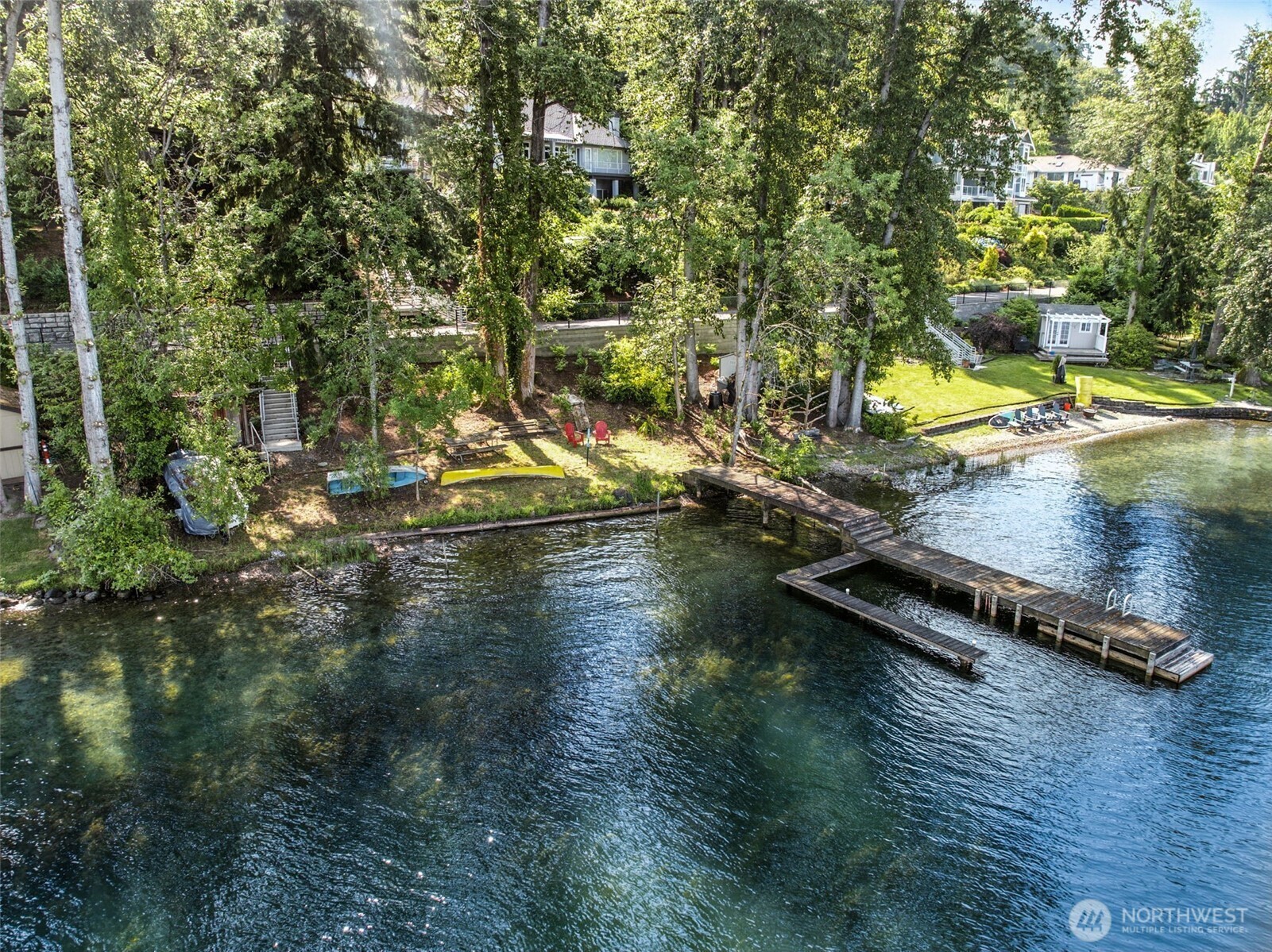 Property Photo: 1711 E Lake Sammamish Place SE WA 98075
