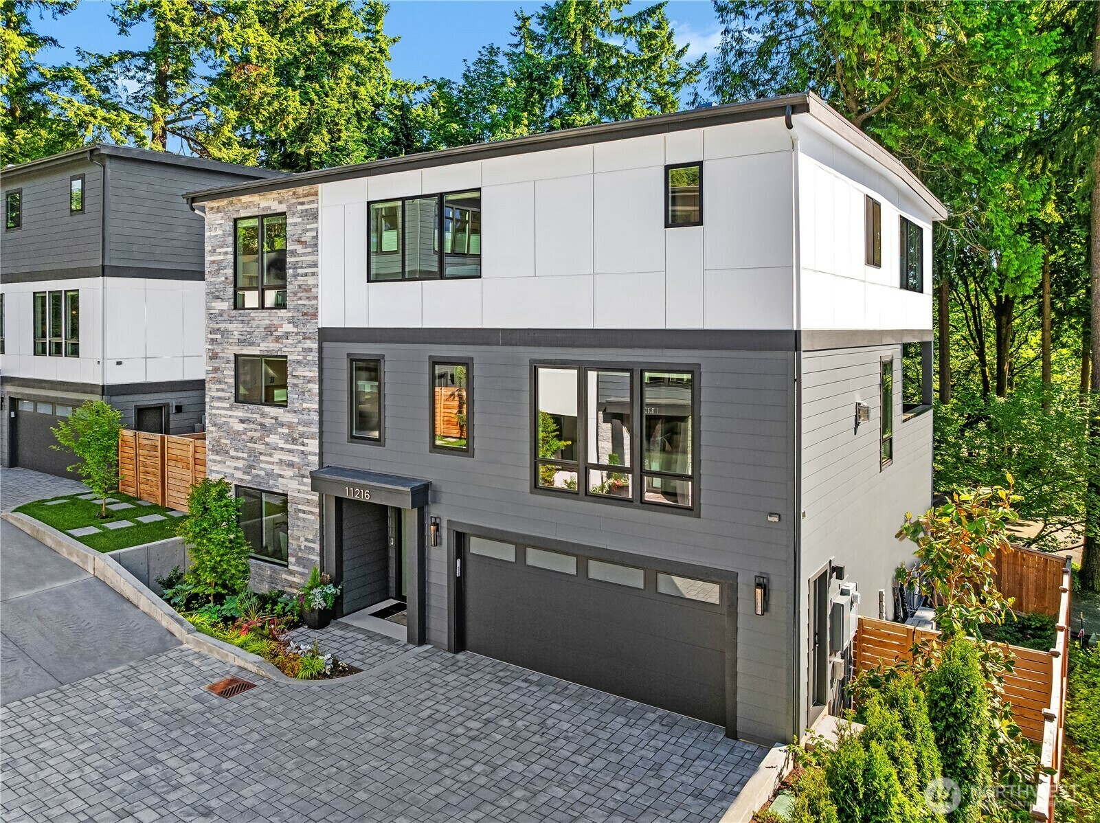 11216 NE 67th Street 4  Kirkland WA 98033 photo