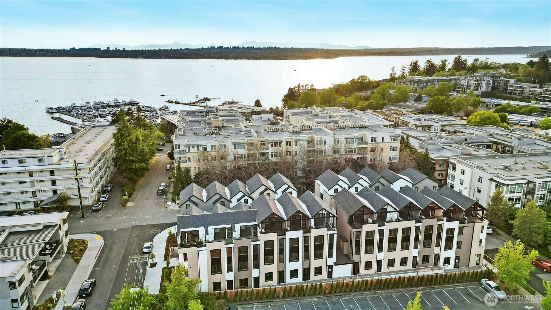 Property Photo: 118 B 2nd Street S WA 98033