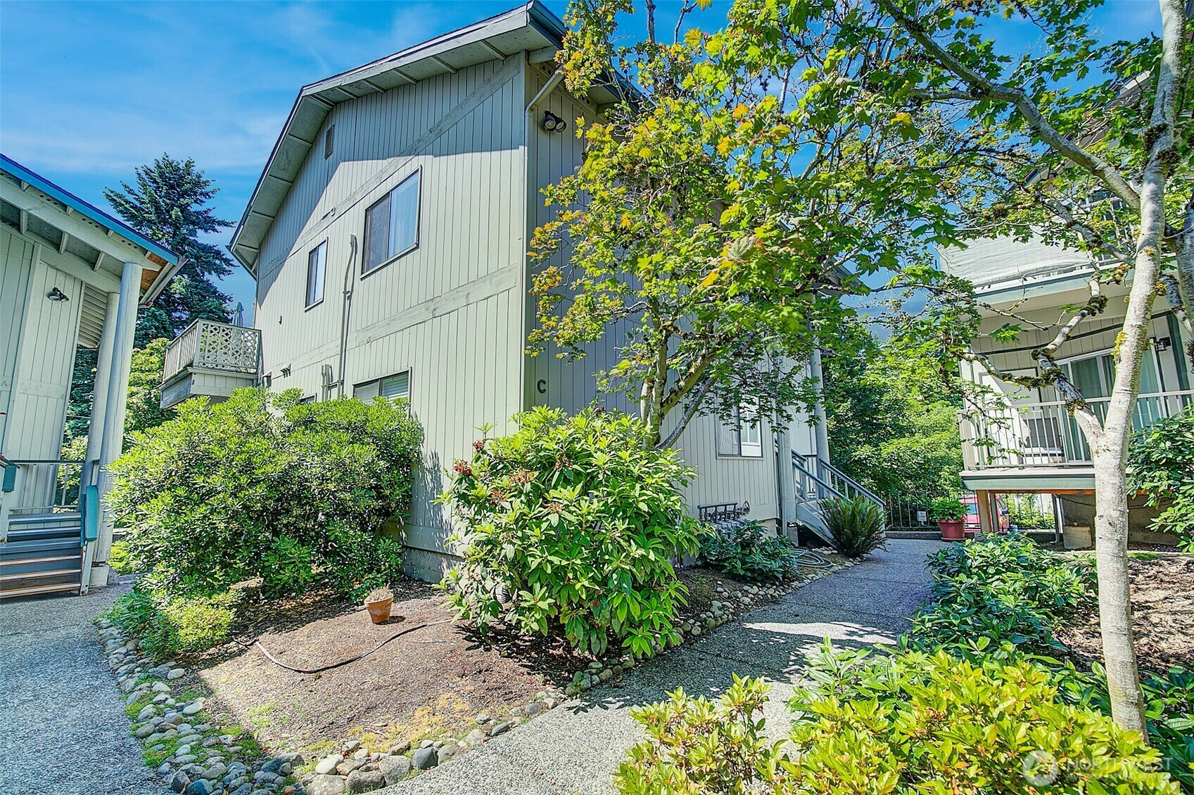 Property Photo: 18007 108th Avenue NE C4 WA 98011