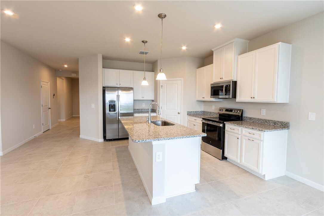 Property Photo: 4389 Lago Circle FL 32967