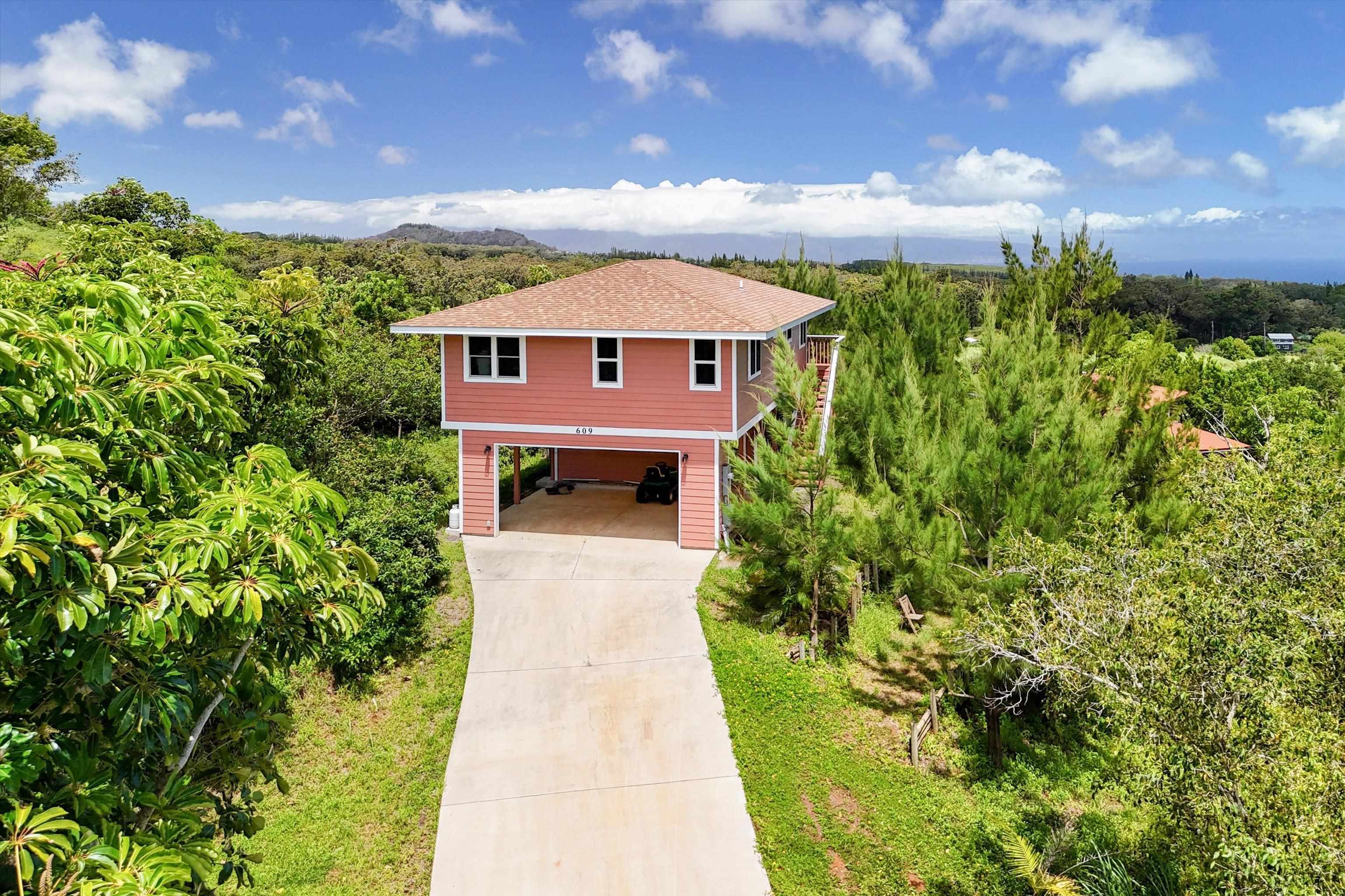 Property Photo:  605 Kaupakalua Rd  HI 96708 