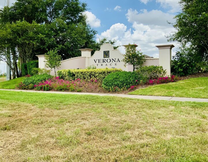 Property Photo:  10073 W Villa Circle  FL 32966