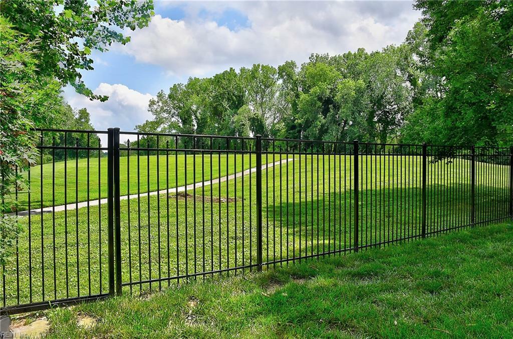 Property Photo: 2203 Shepherds Ct VA 23320