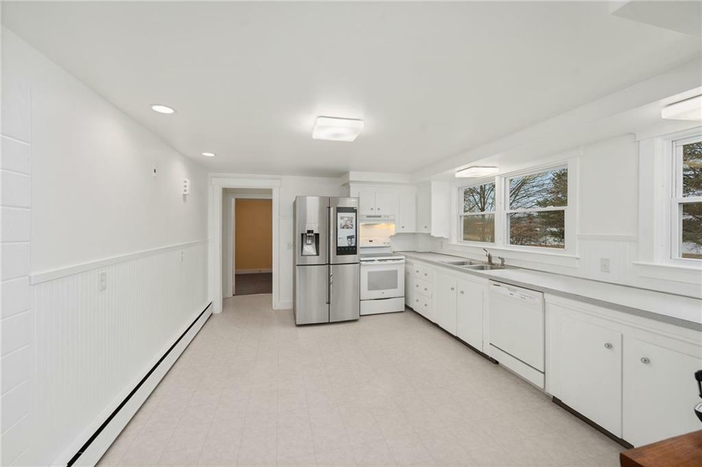 Property Photo:  1737 Wampanoag Trail  RI 02806 