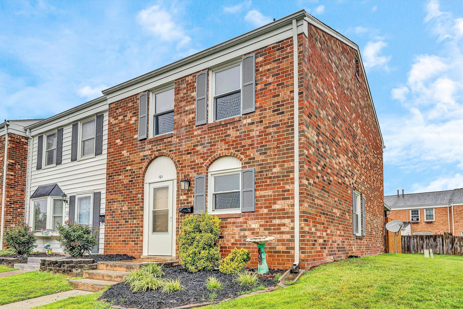 Property Photo: 101 Oxford Square VA 24179