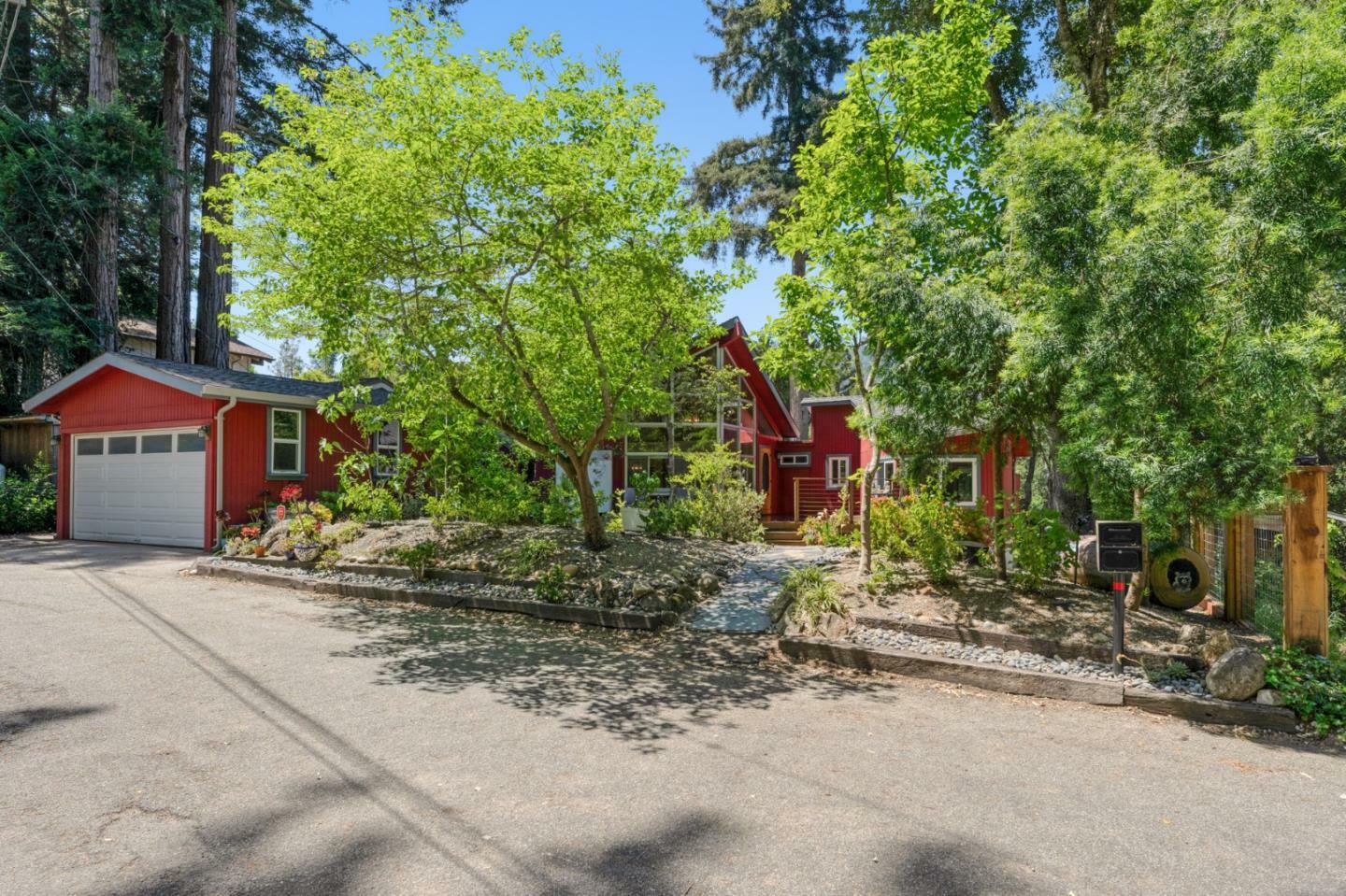 Property Photo: 545 Debbie Court CA 95006