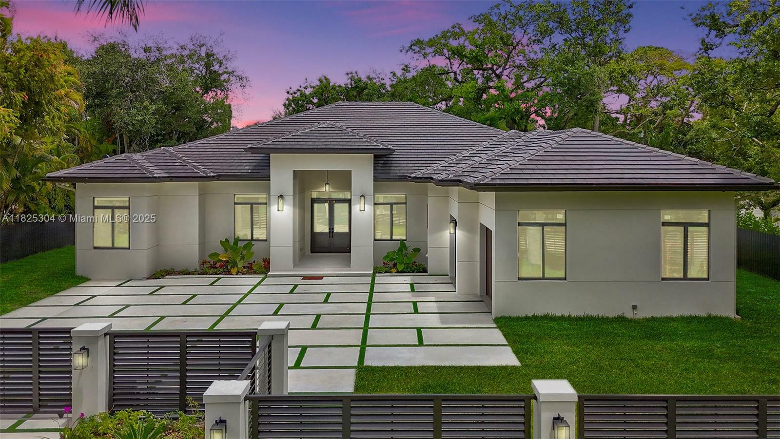 Property Photo: 7025 SW 80th Ct FL 33143