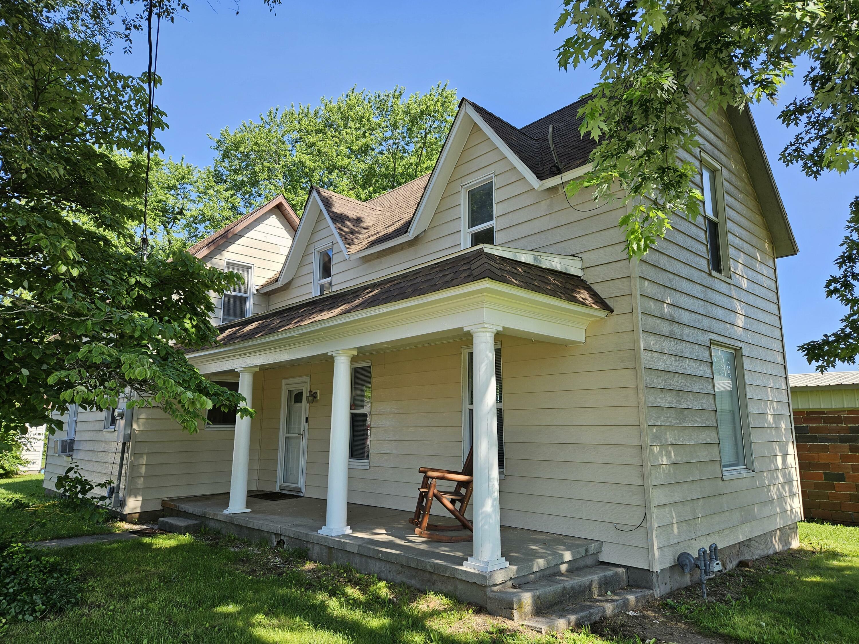 Property Photo: 101 W 3rd Street MO 65654