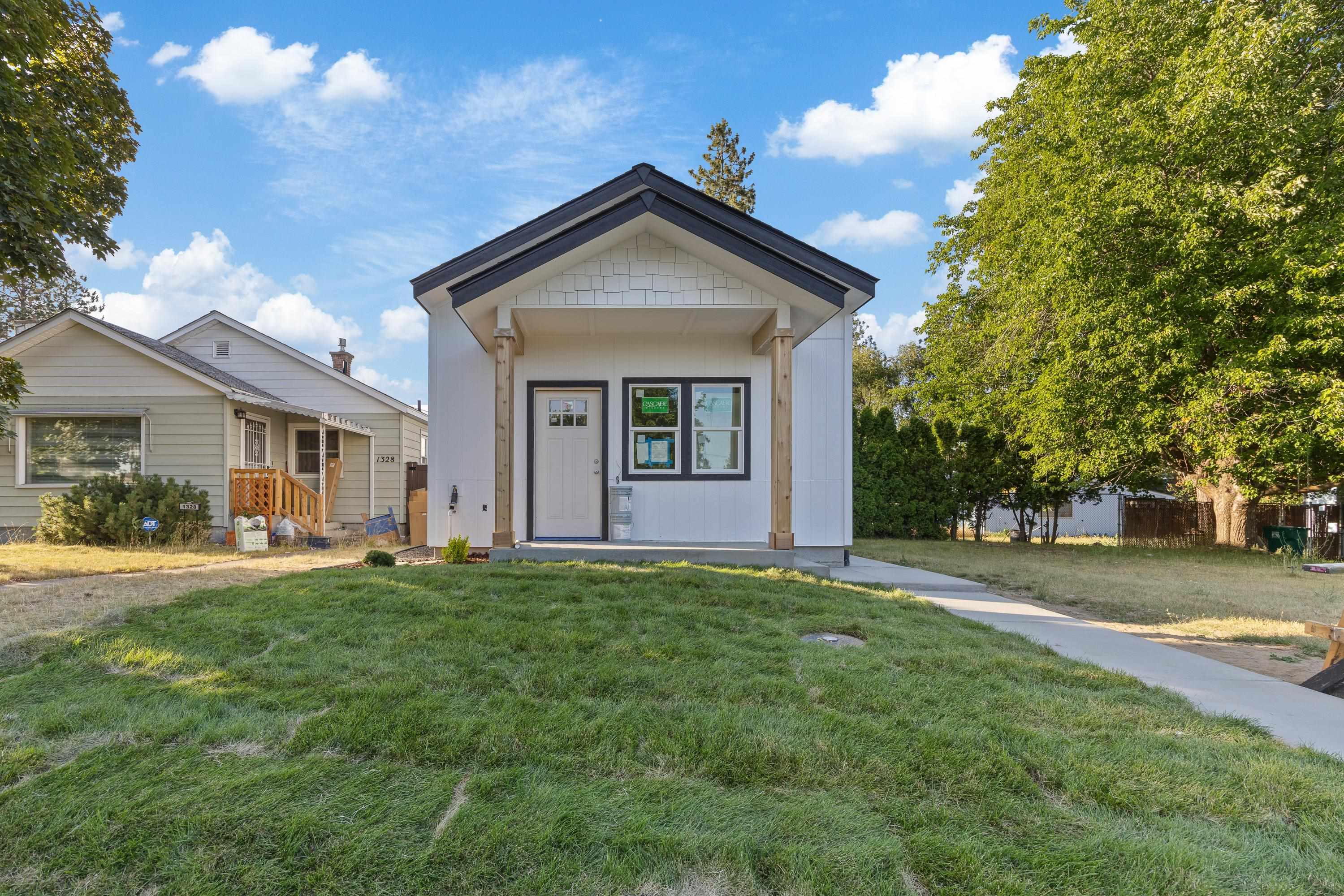 Property Photo: 1324 W Dalke Ave WA 99205