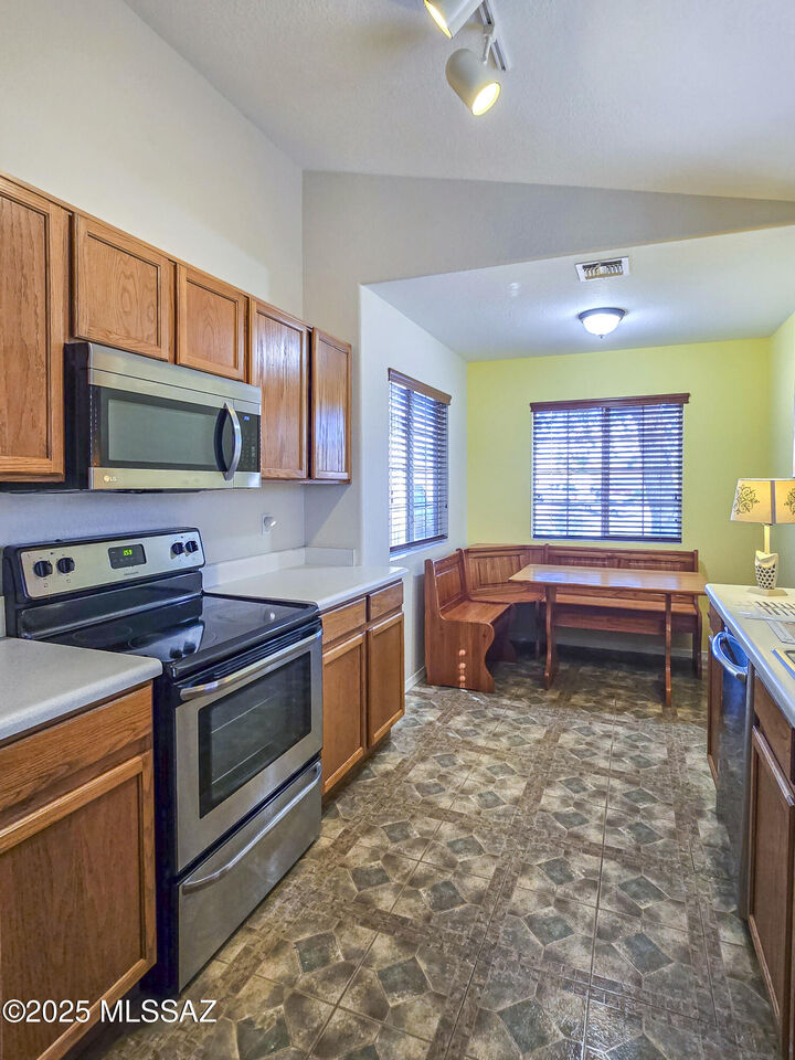 3710 W Sunbright Drive  Tucson AZ 85742 photo