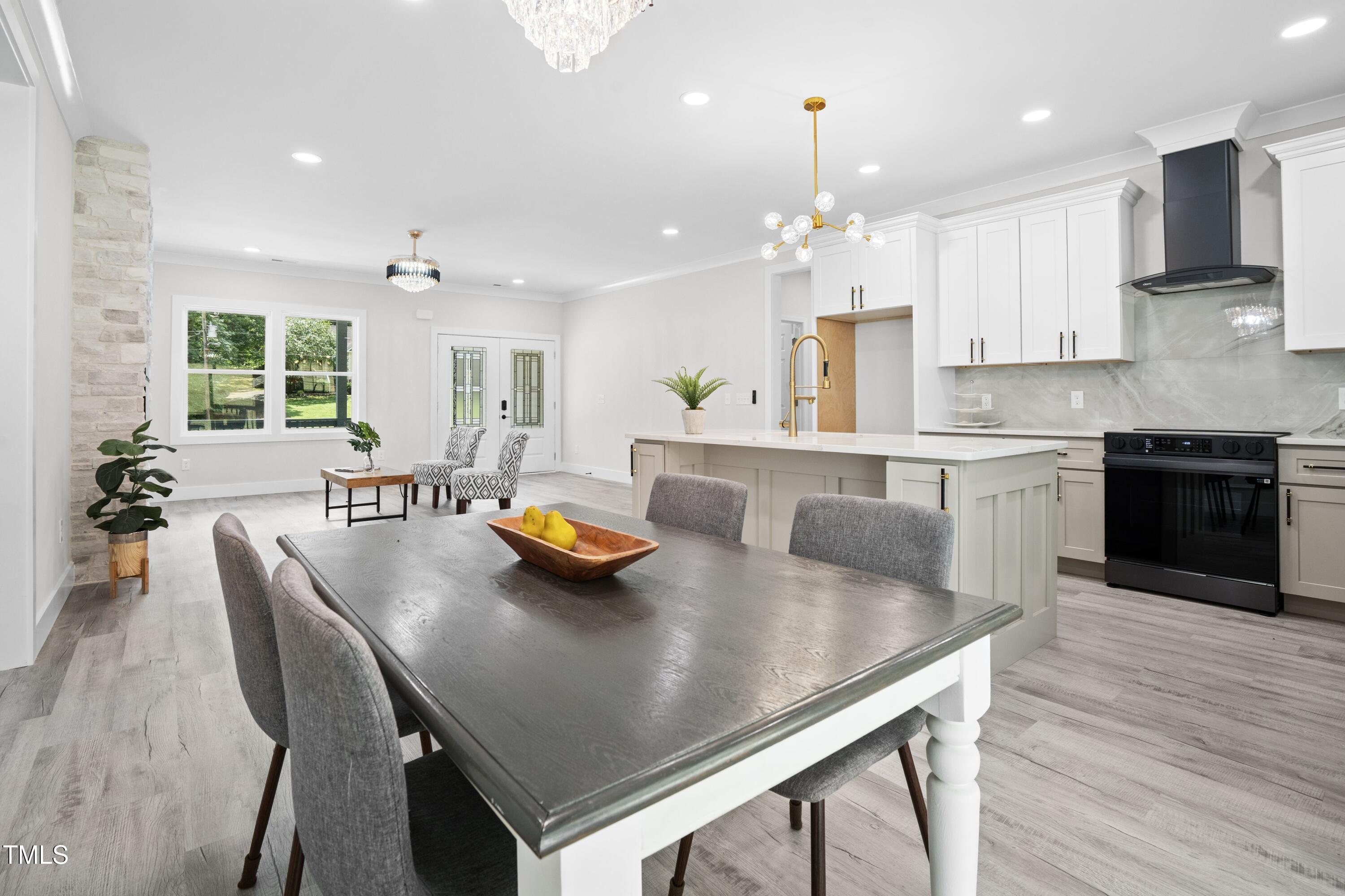 Property Photo: 113 Pueblo Drive NC 27549