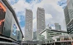 Property Photo: 100 Harbour Street 6908 ON M5J 0B5