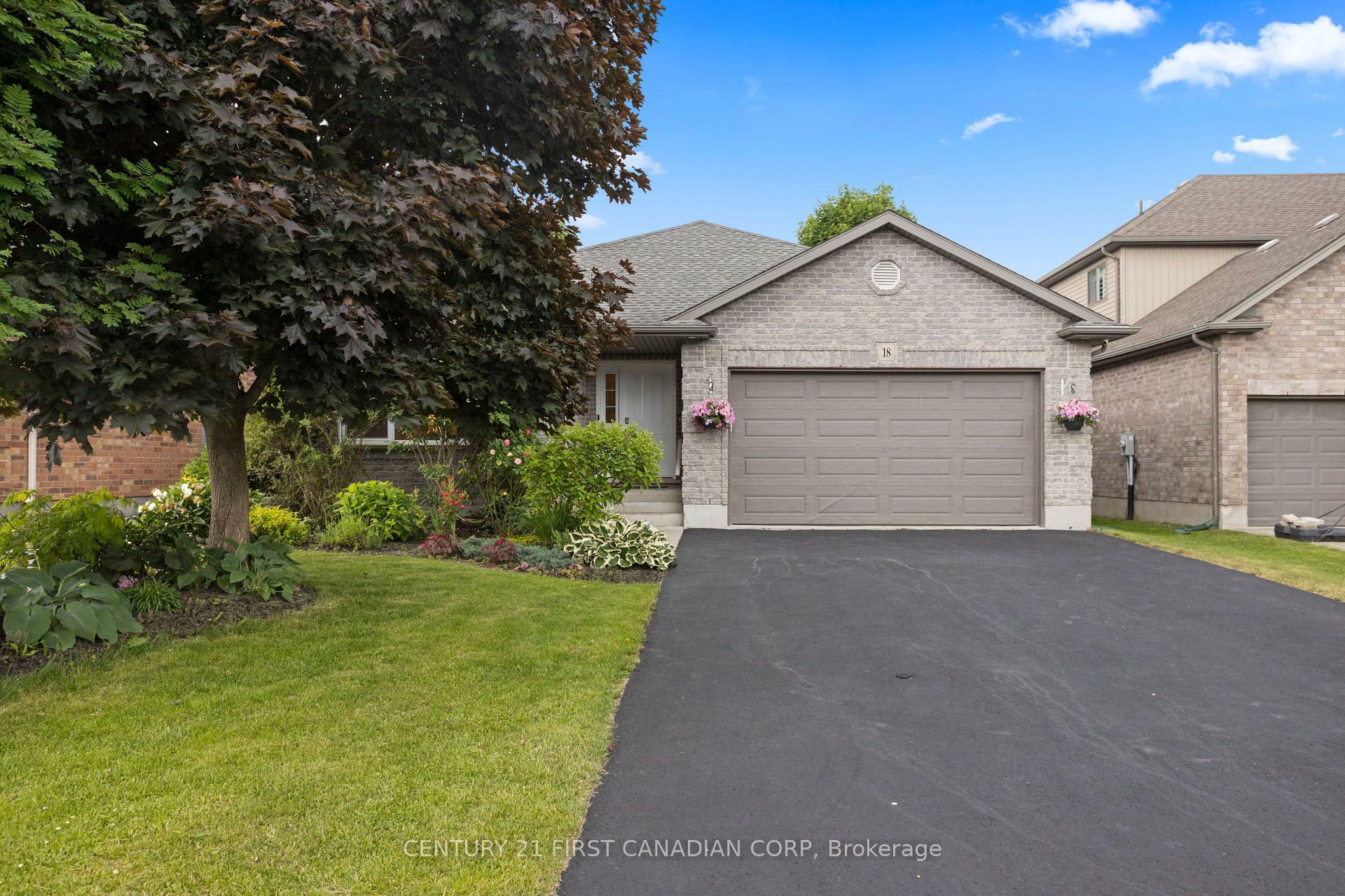 Photo de la propriété: 18 Trillium Crescent ON N4X 0A2
