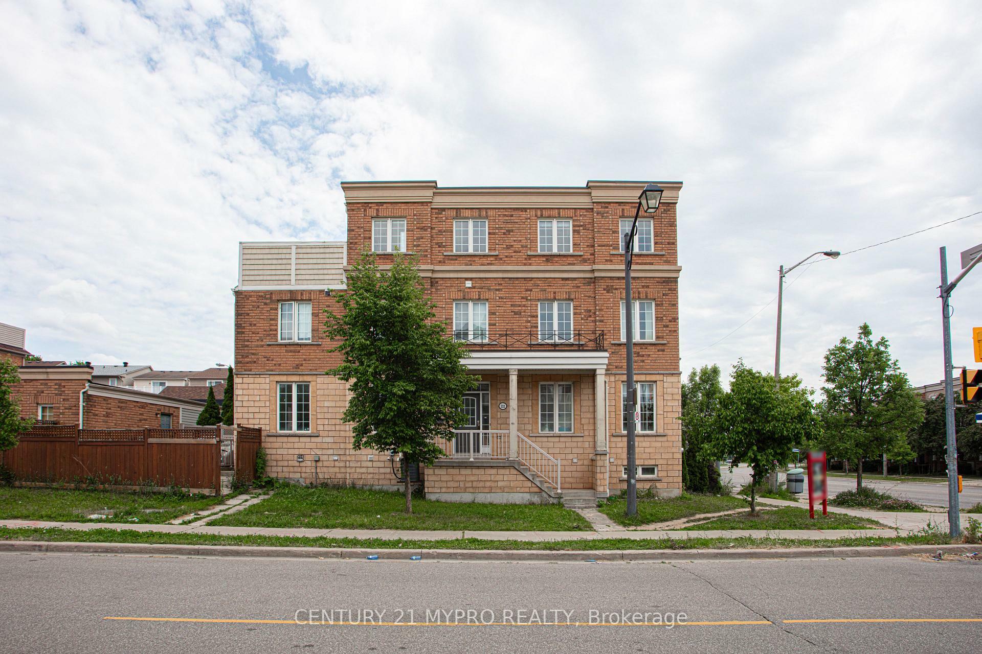 Property Photo:  333 Cook Road  ON M3J 3T2 