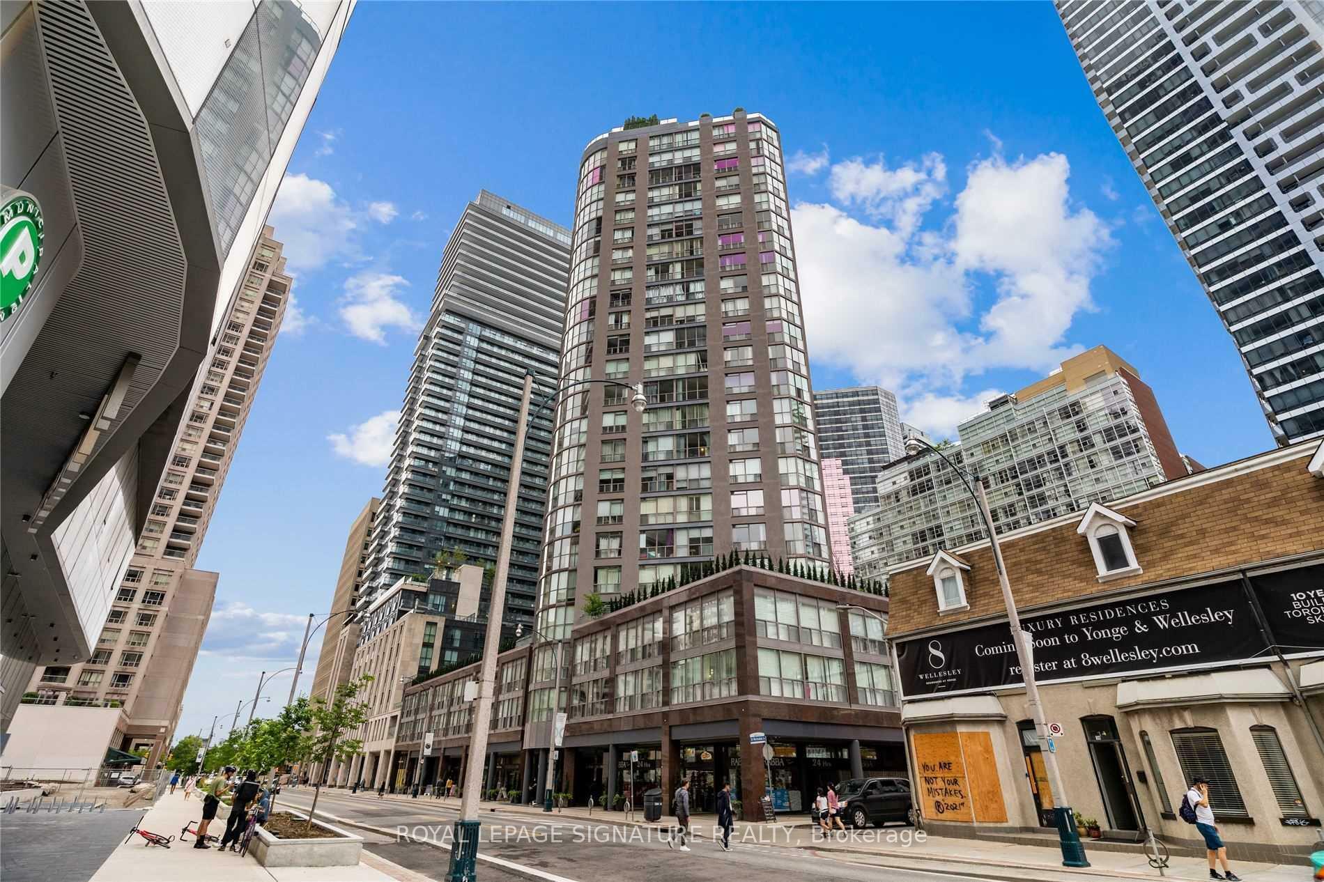 Property Photo: 24 Wellesley Street W 2601 ON M4Y 2X6