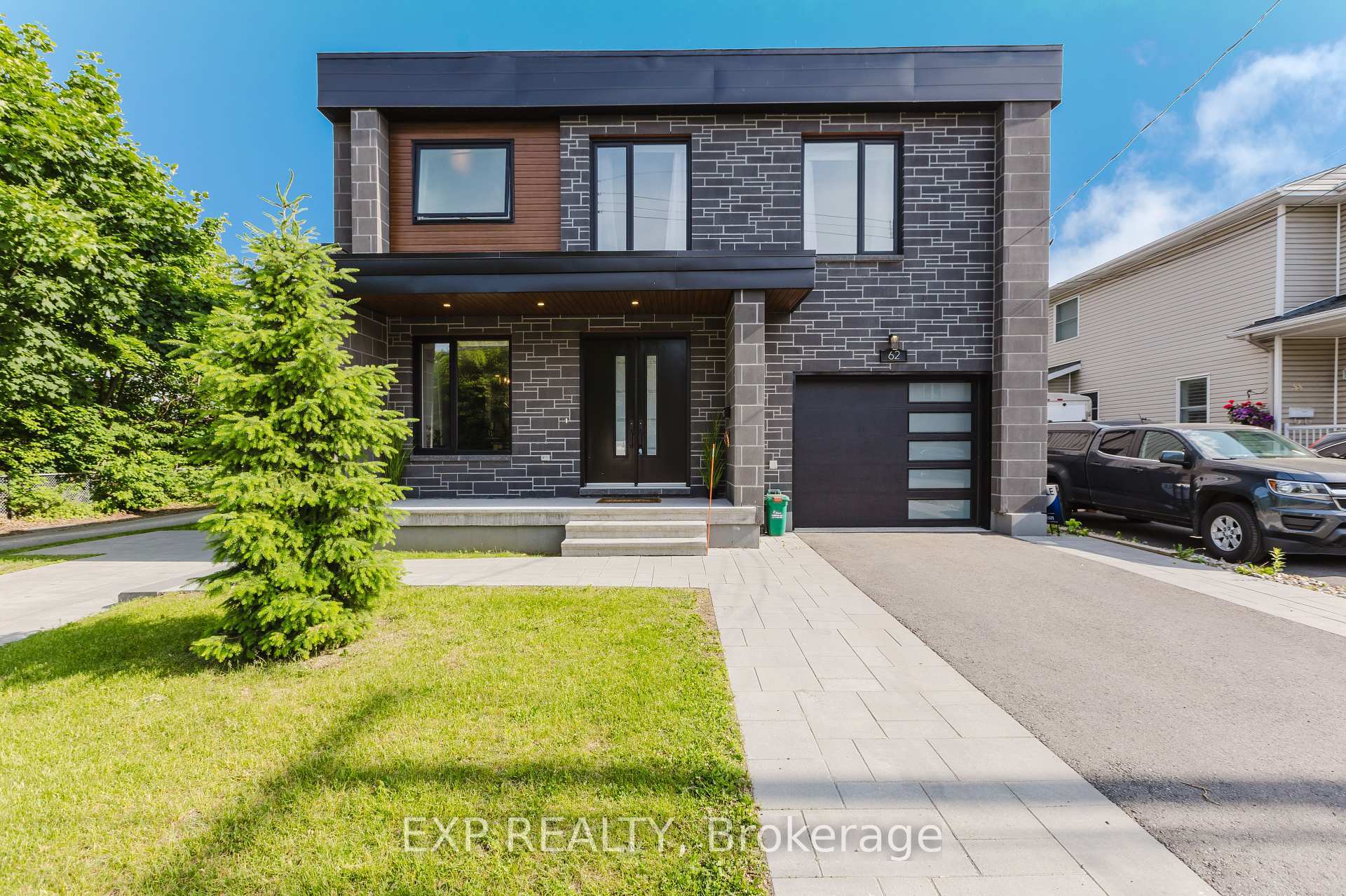 Property Photo:  62 Columbus Avenue  ON K1K 1R3 