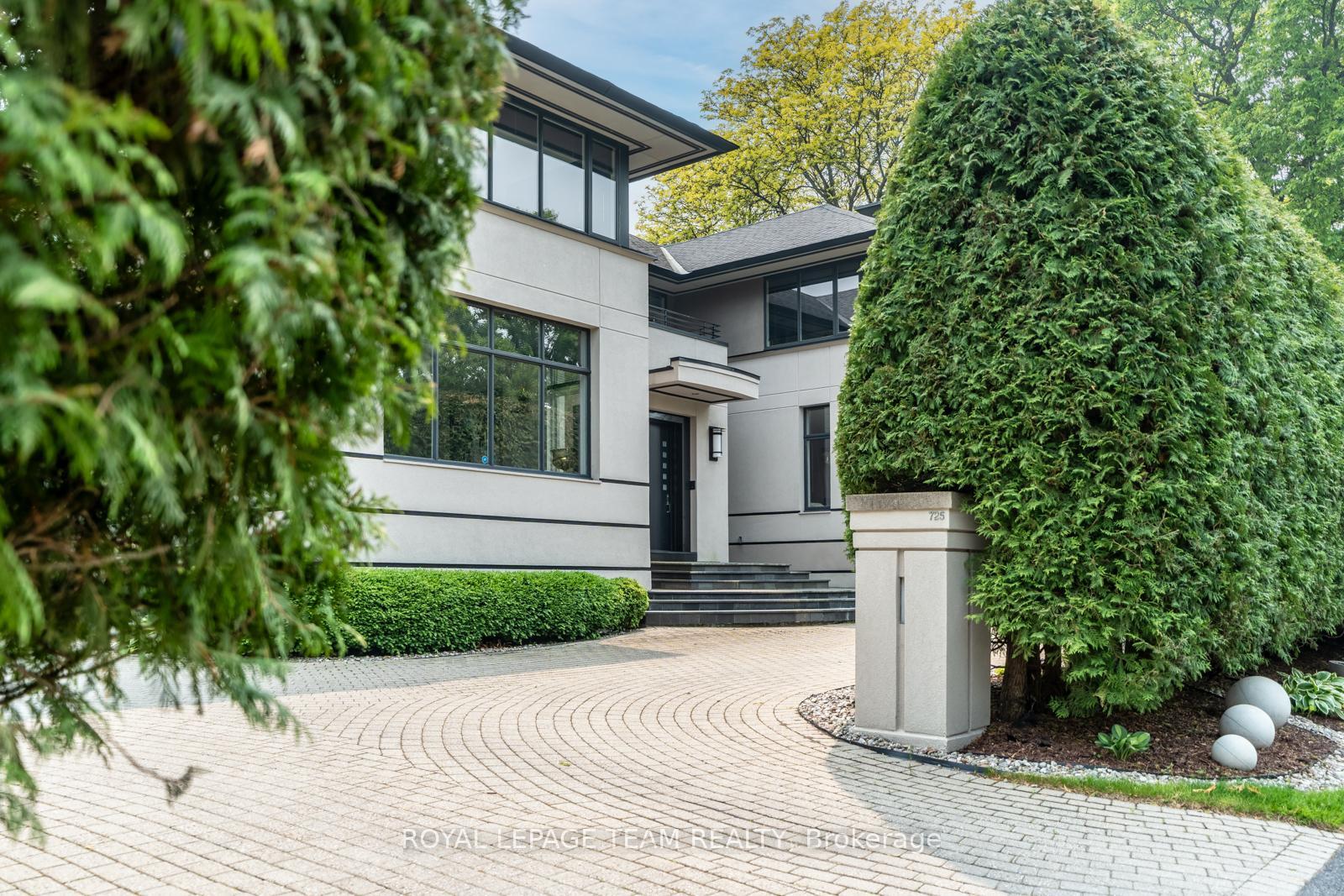 725 Manor Avenue  Rockcliffe Park ON K1M 0E4 photo