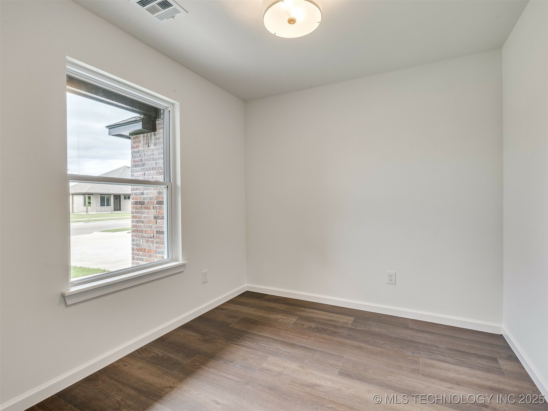 Property Photo: 27742 E 109th Street S OK 74429