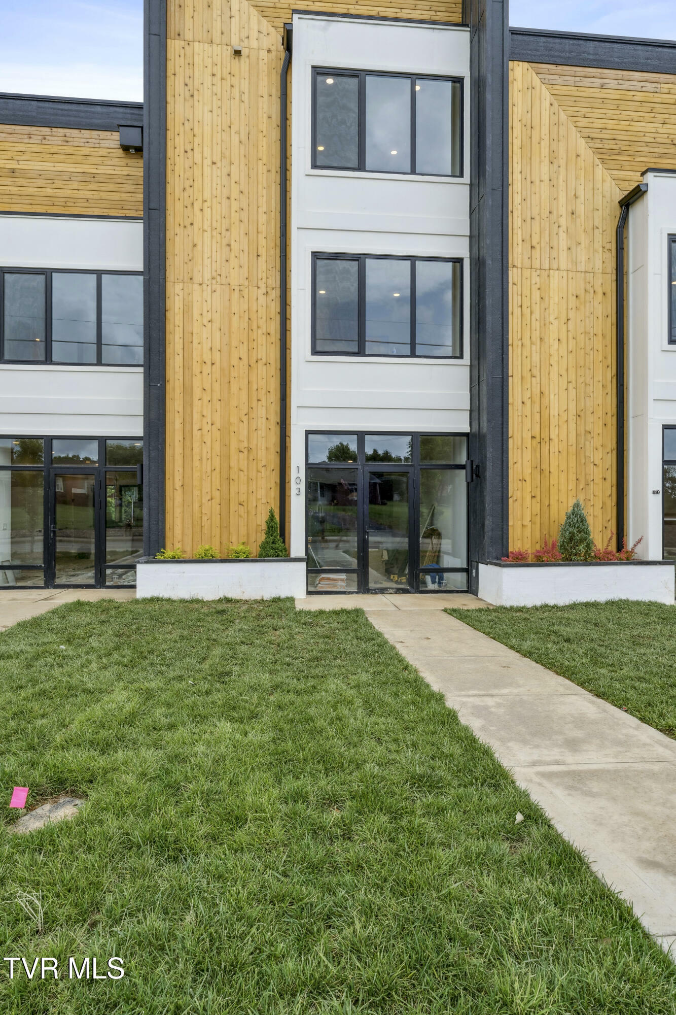 Property Photo: 1533 Pactolas Road 107 TN 37604