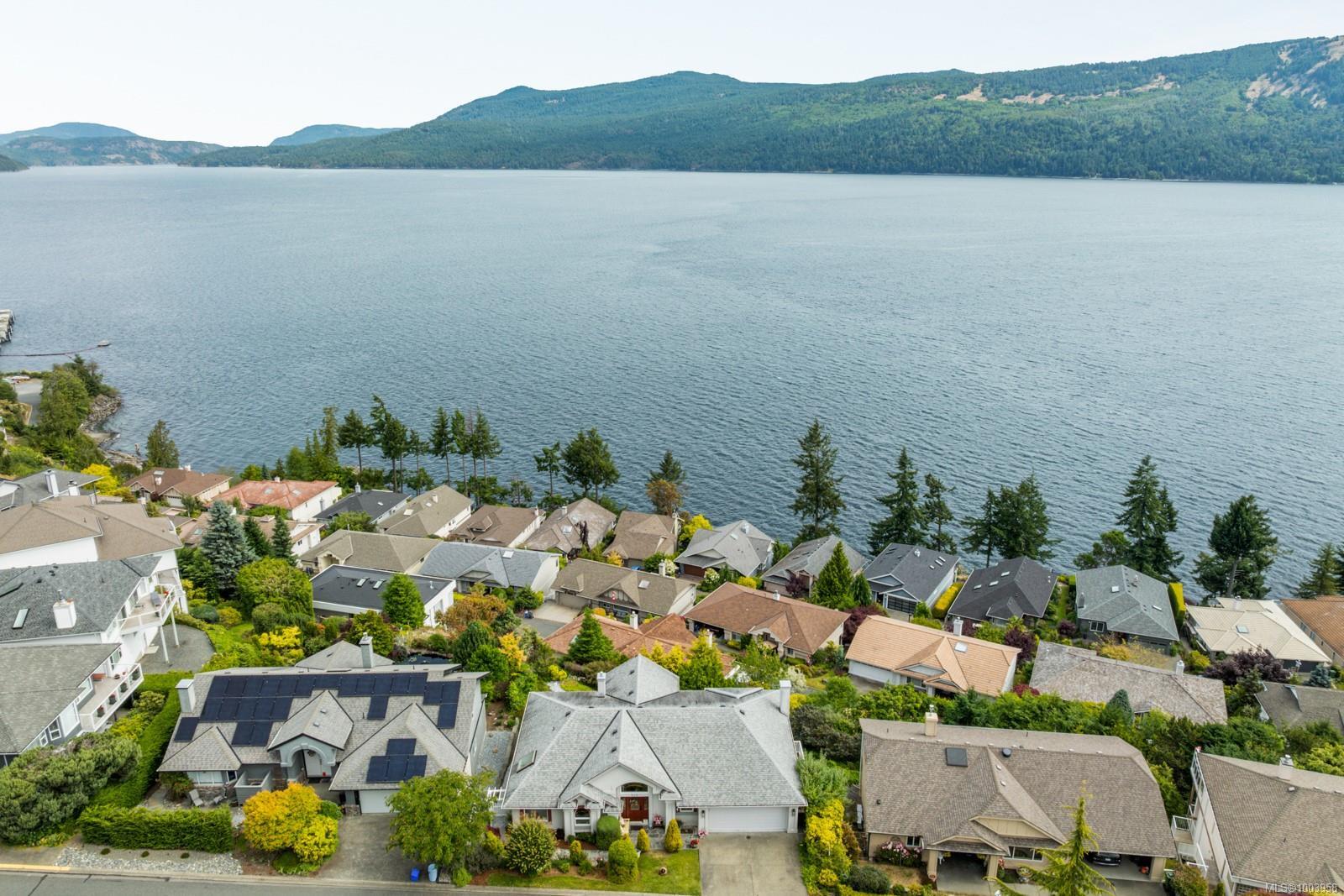 Property Photo: 515 Marine View S BC V0R 1L1