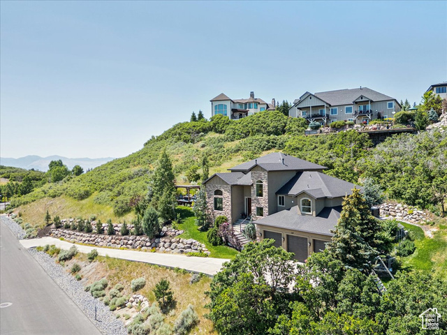 Property Photo: 1487 E Deer Ridge Dr UT 84020