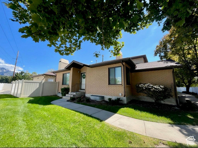 Property Photo: 775 E Autumn Field Dr UT 84094