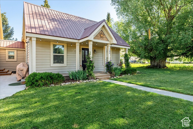 Property Photo: 193 E 100 N UT 84036