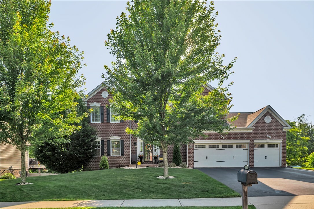 Property Photo: 140 Aspen Dr PA 15009