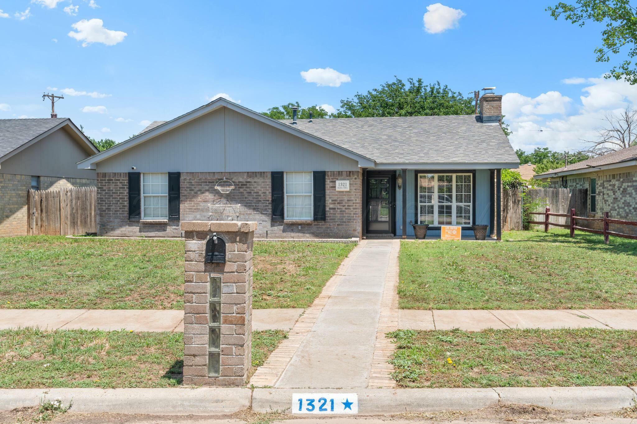 Property Photo: 1321 Buena Vista Street TX 79106-4312