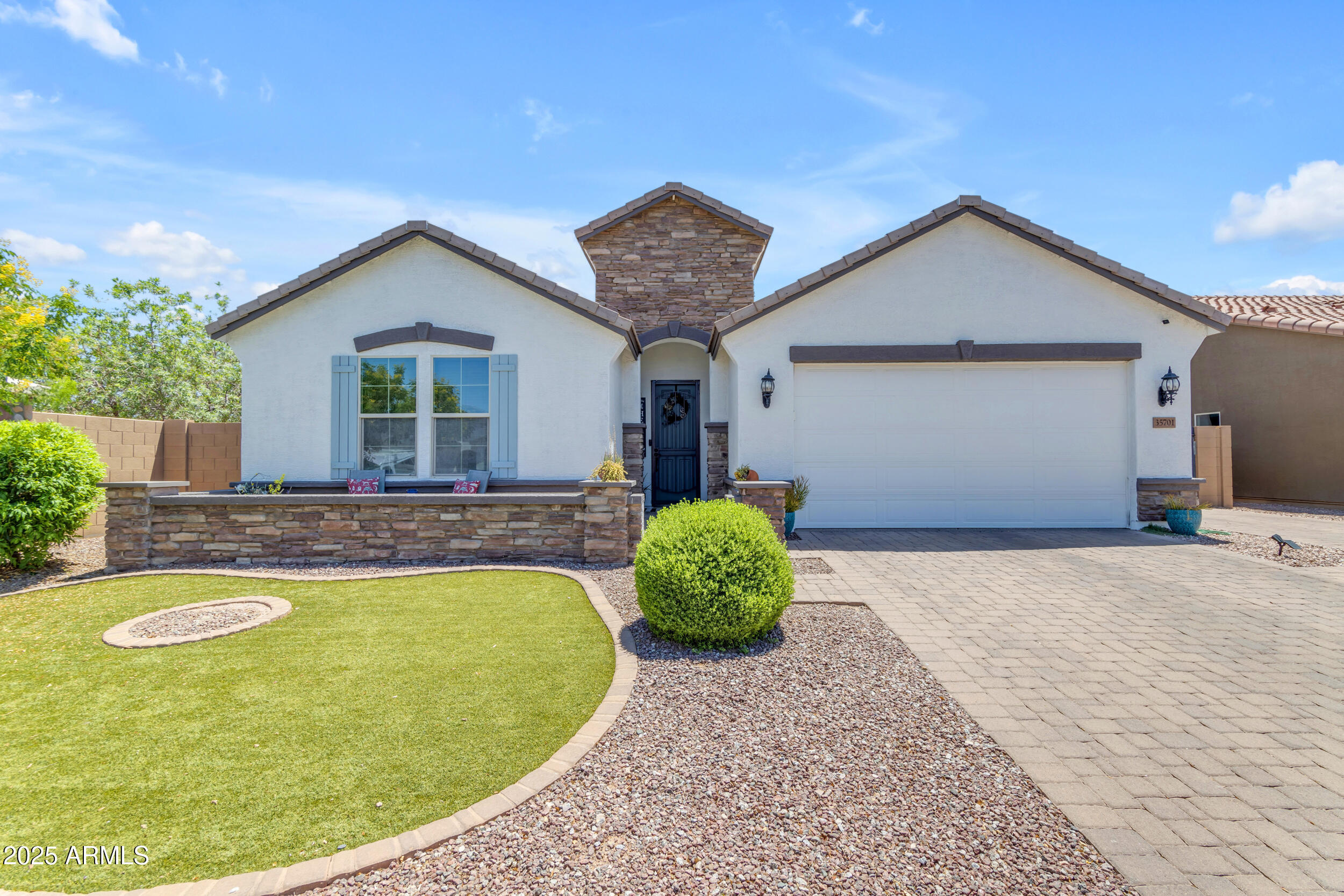 Property Photo:  35701 N Bandolier Drive  AZ 85144 