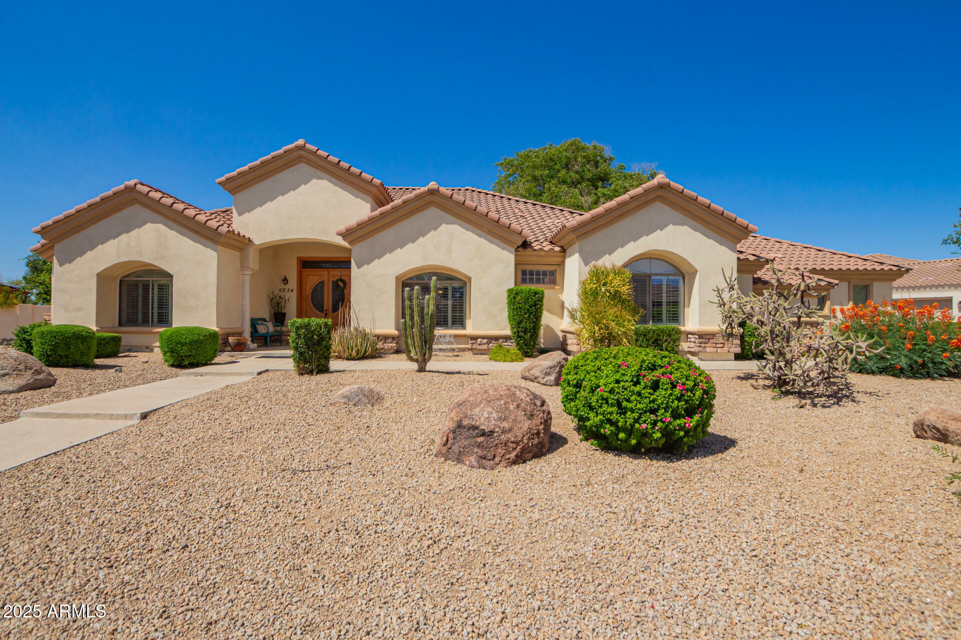 Property Photo: 5534 W Riviera Drive AZ 85304