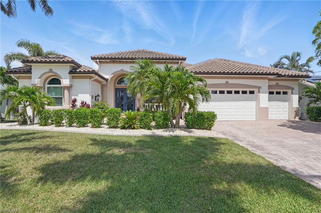Property Photo: 5239 SW 27th Ave FL 33914