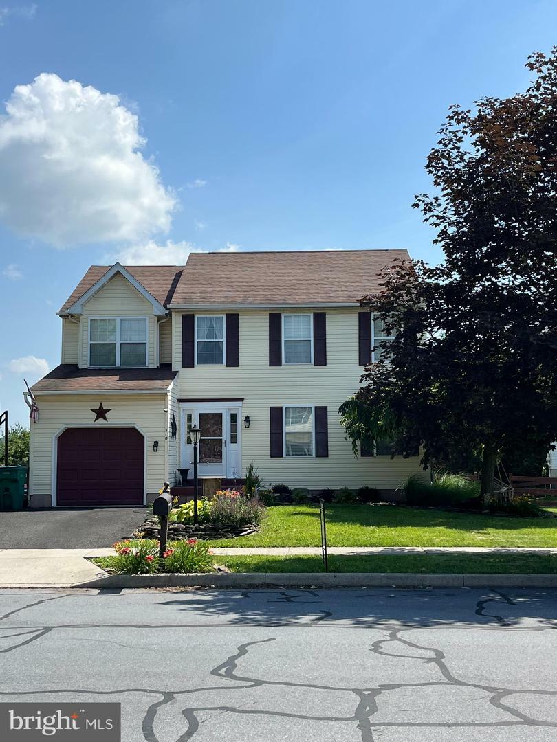 710 Penn Street  Pennsburg PA 18073 photo