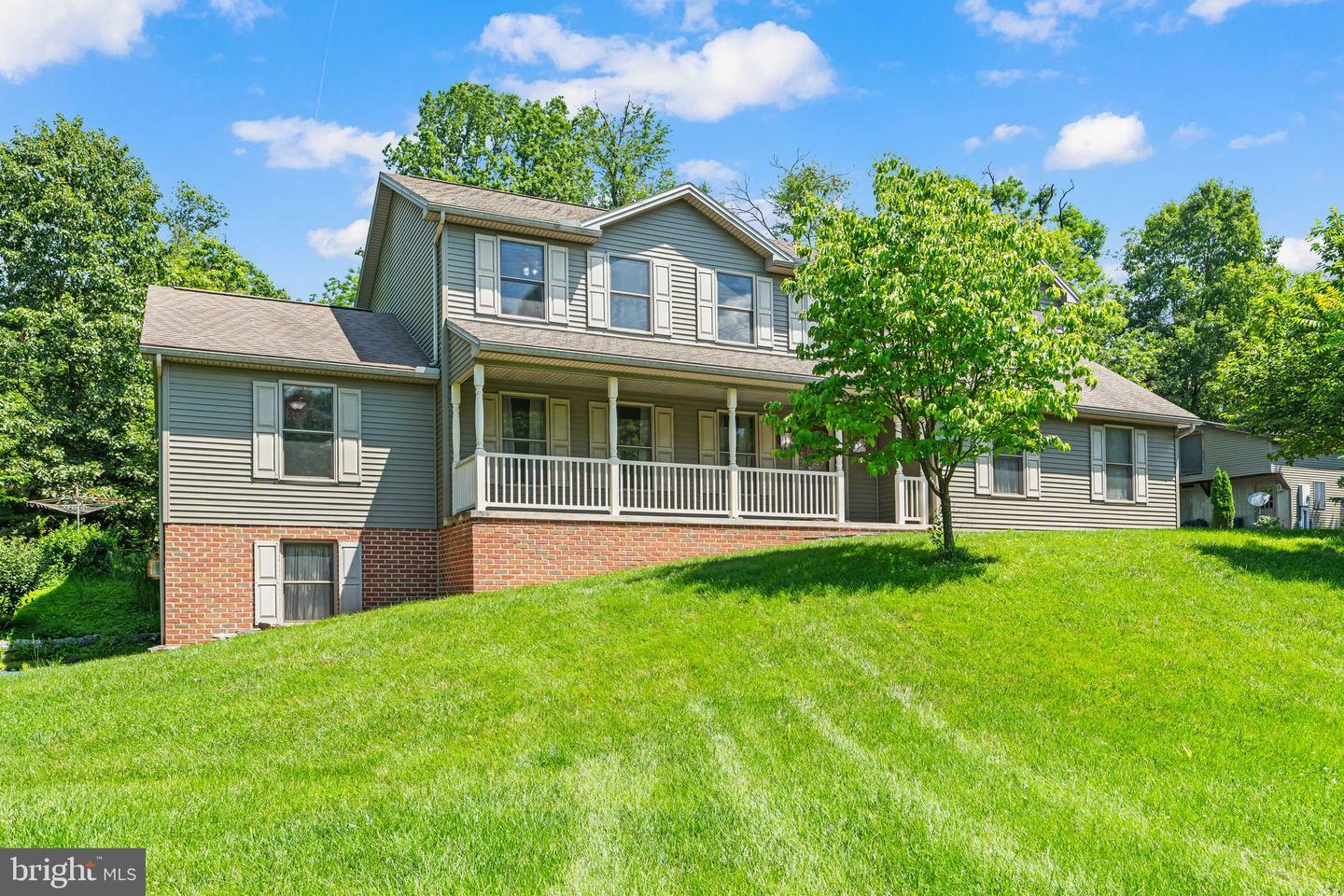 Property Photo: 421 Old Stage Road PA 17339