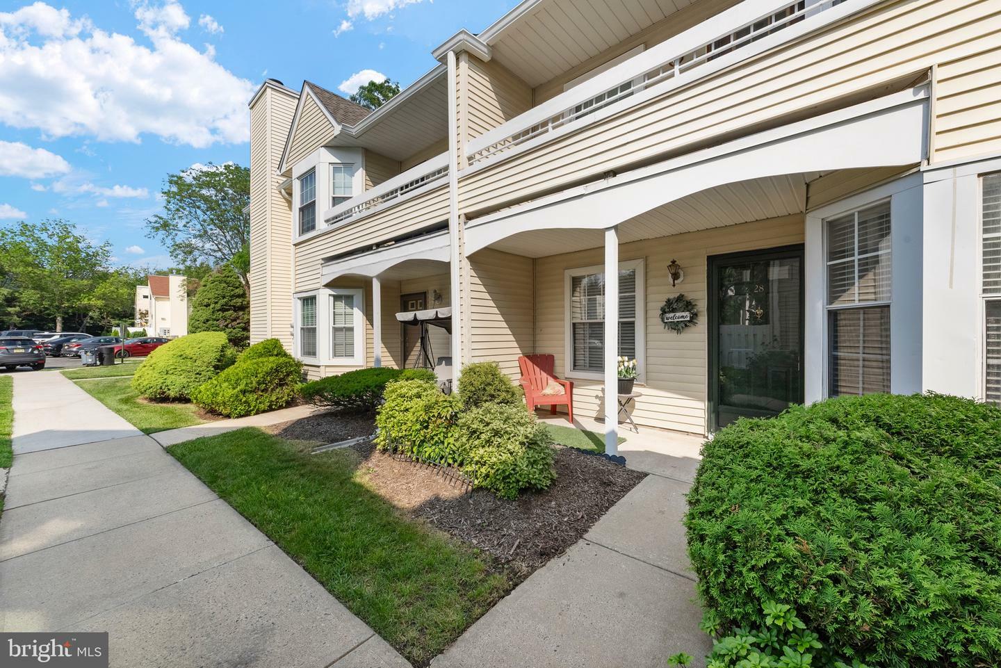 Property Photo:  28 Powell Court  NJ 08520 