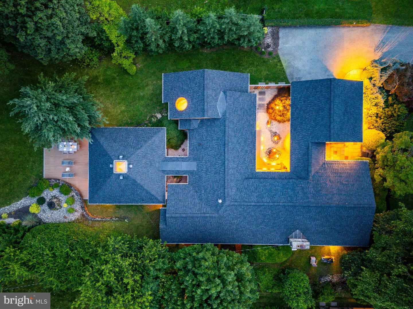 Property Photo:  411 Clairemont Road  PA 19085 