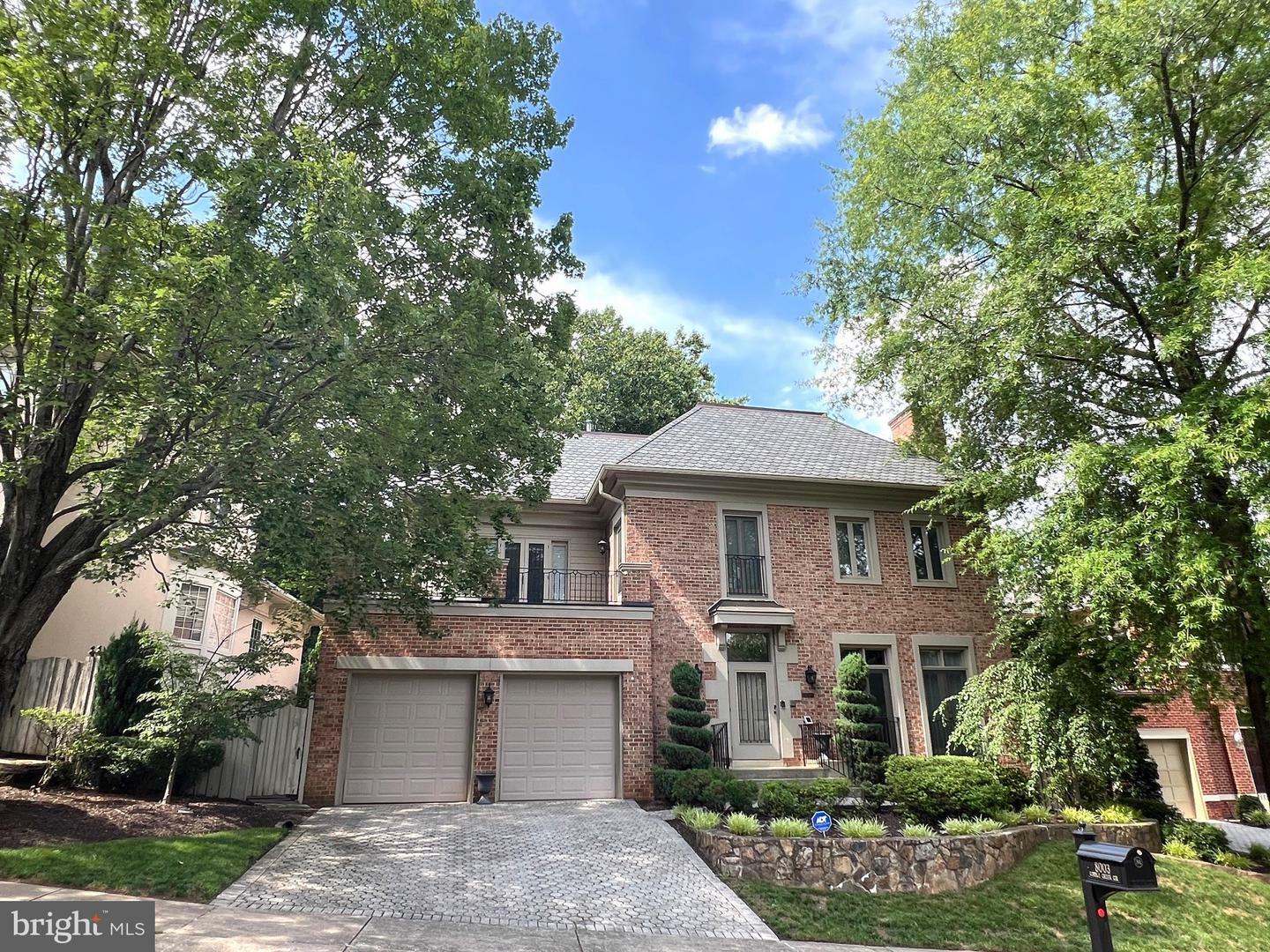 Property Photo: 8003 Cobble Creek Circle MD 20854