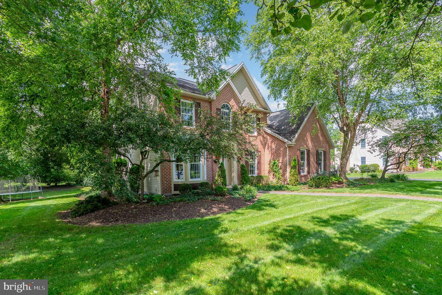 Property Photo: 1760 Tenby Drive PA 17033