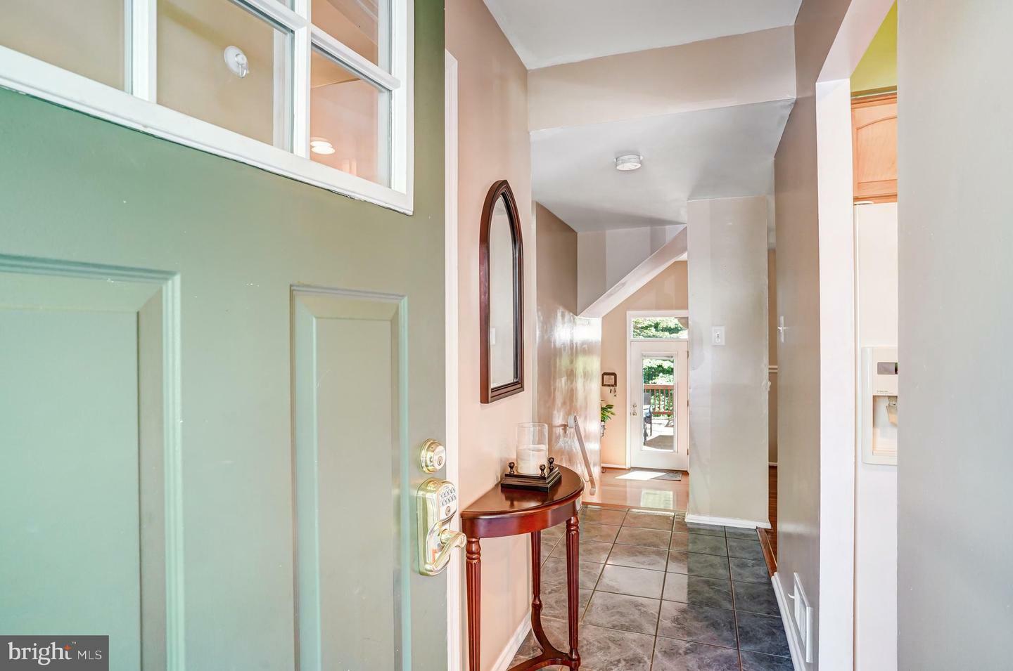 Property Photo: 8330 Uxbridge Court VA 22151