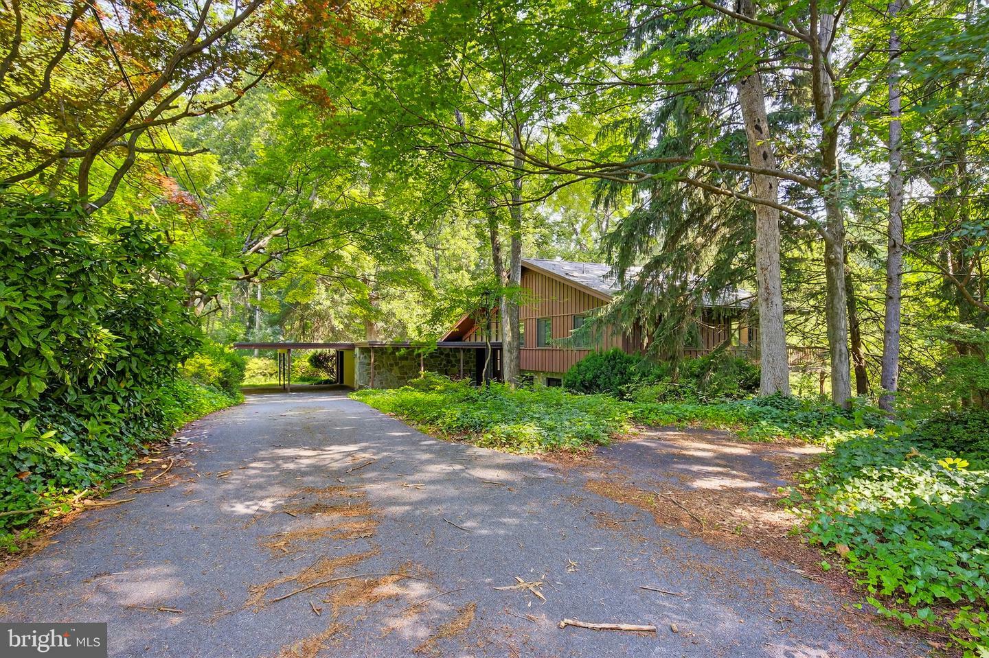 Property Photo: 20 Birch Court PA 17603