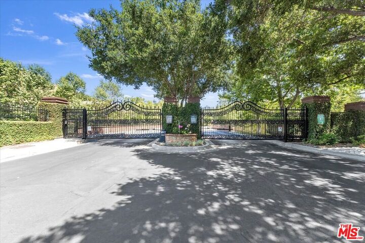 Property Photo:  1535 Verde Ridge Ln  CA 91361