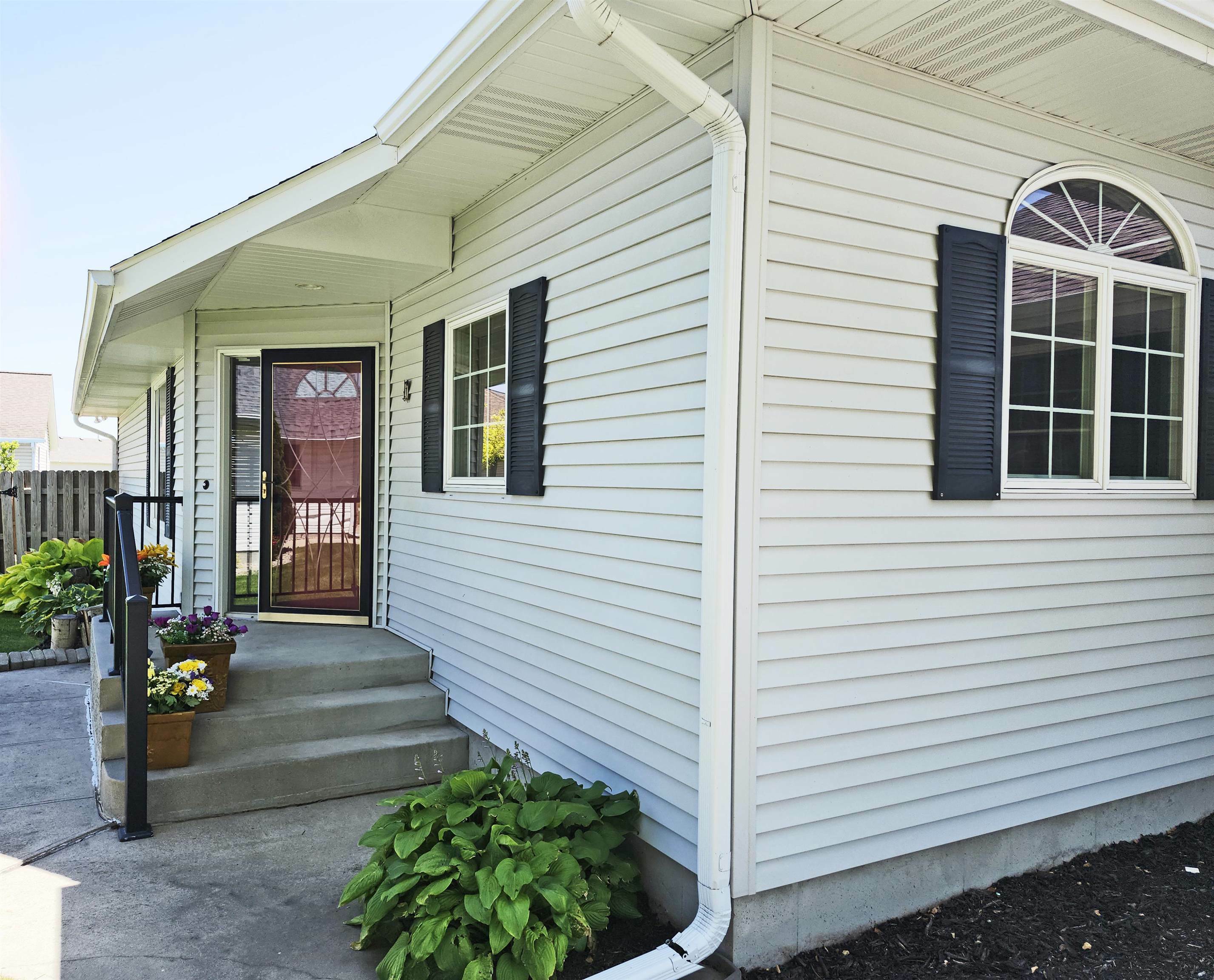 Property Photo: 5031 41st Street NE 68601