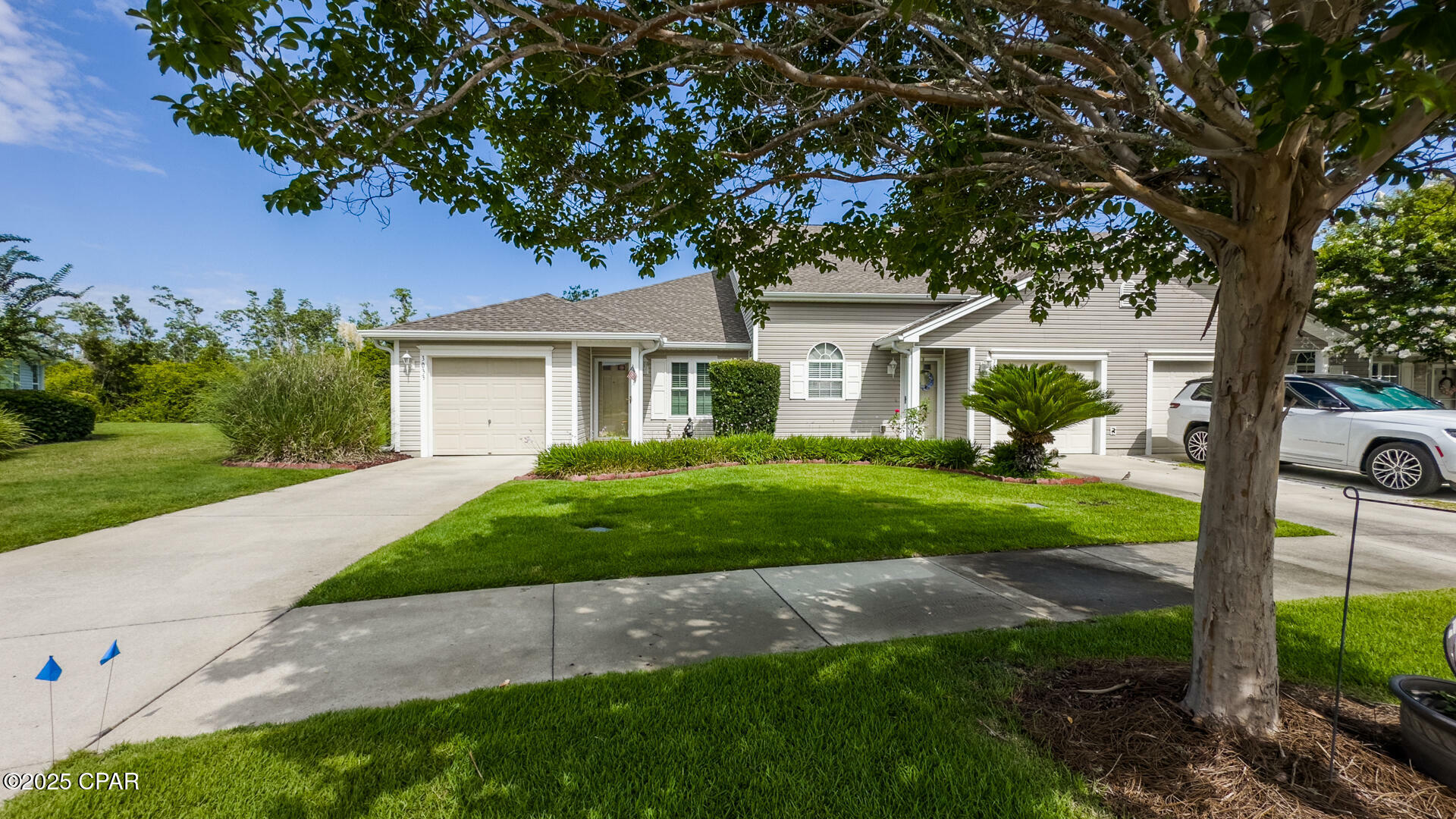 Property Photo: 3033 Meadow Street FL 32444