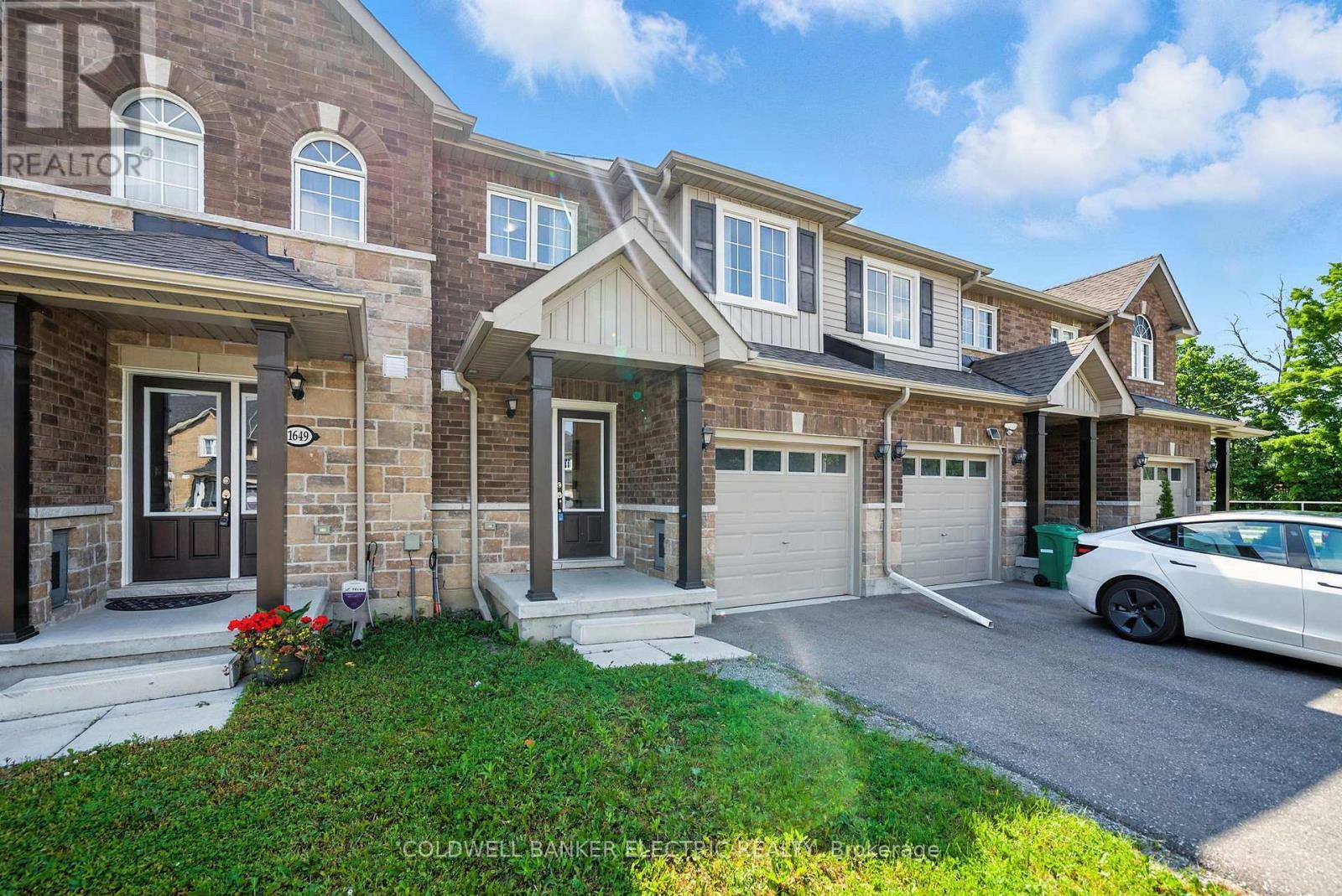 1651 Hetherington Drive  Peterborough North (University Heights) ON K9L 0G6 photo
