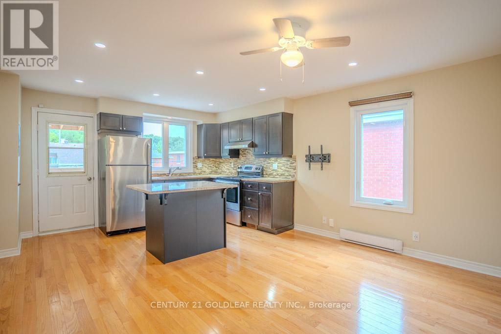 Property Photo:  113 Marquette Avenue  ON K1L 5J7 