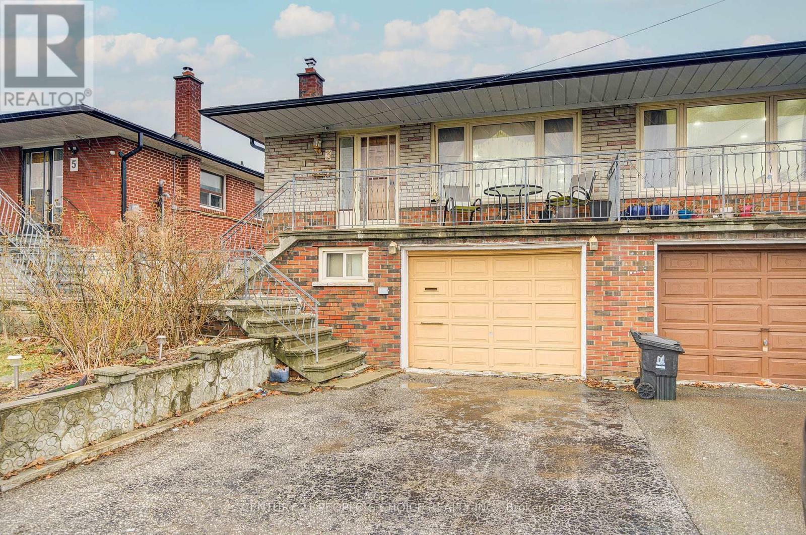 Property Photo: 3 Lakeland Drive ON M9V 1M8