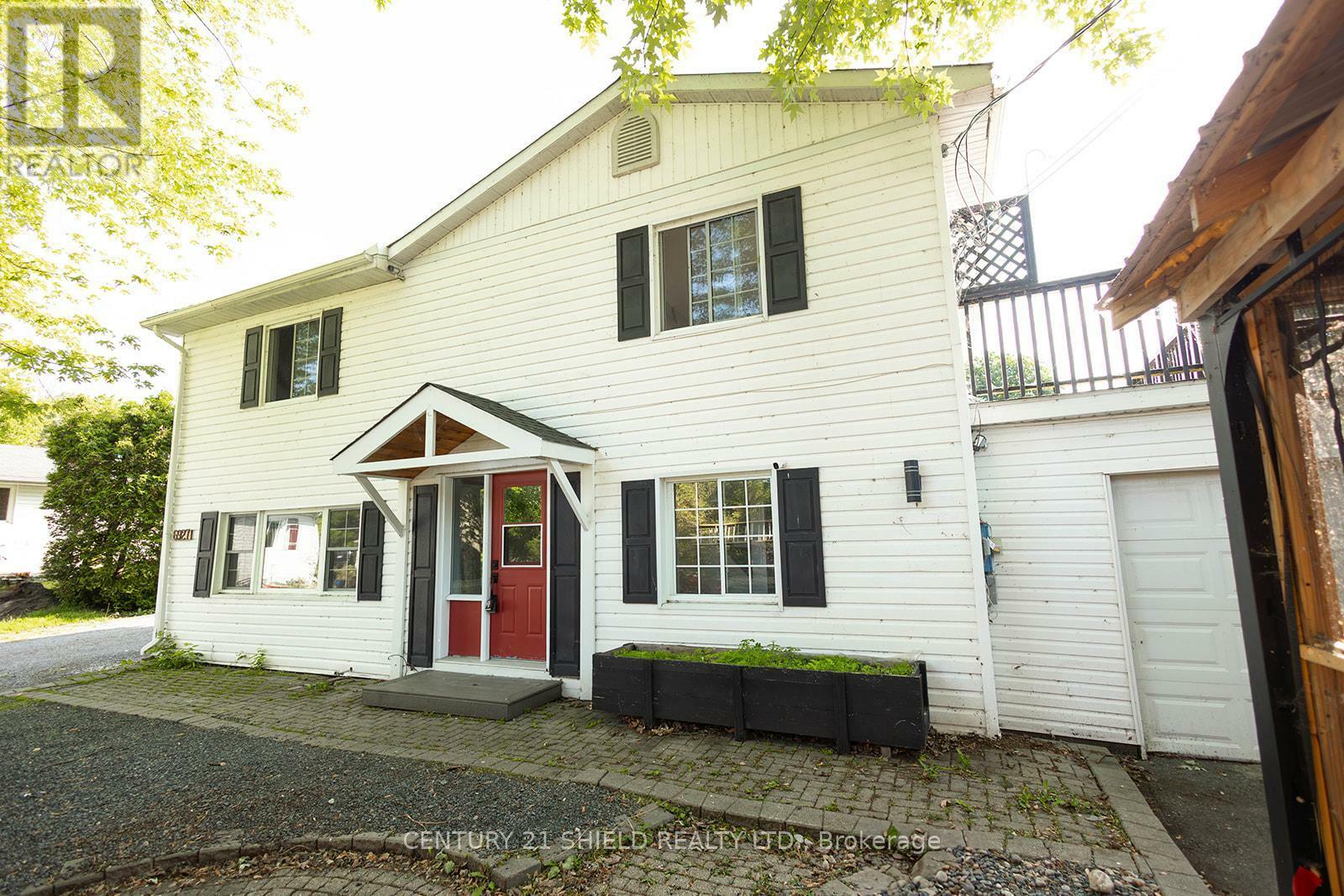 Property Photo: 6927 Salem Lane ON K6H 5R5