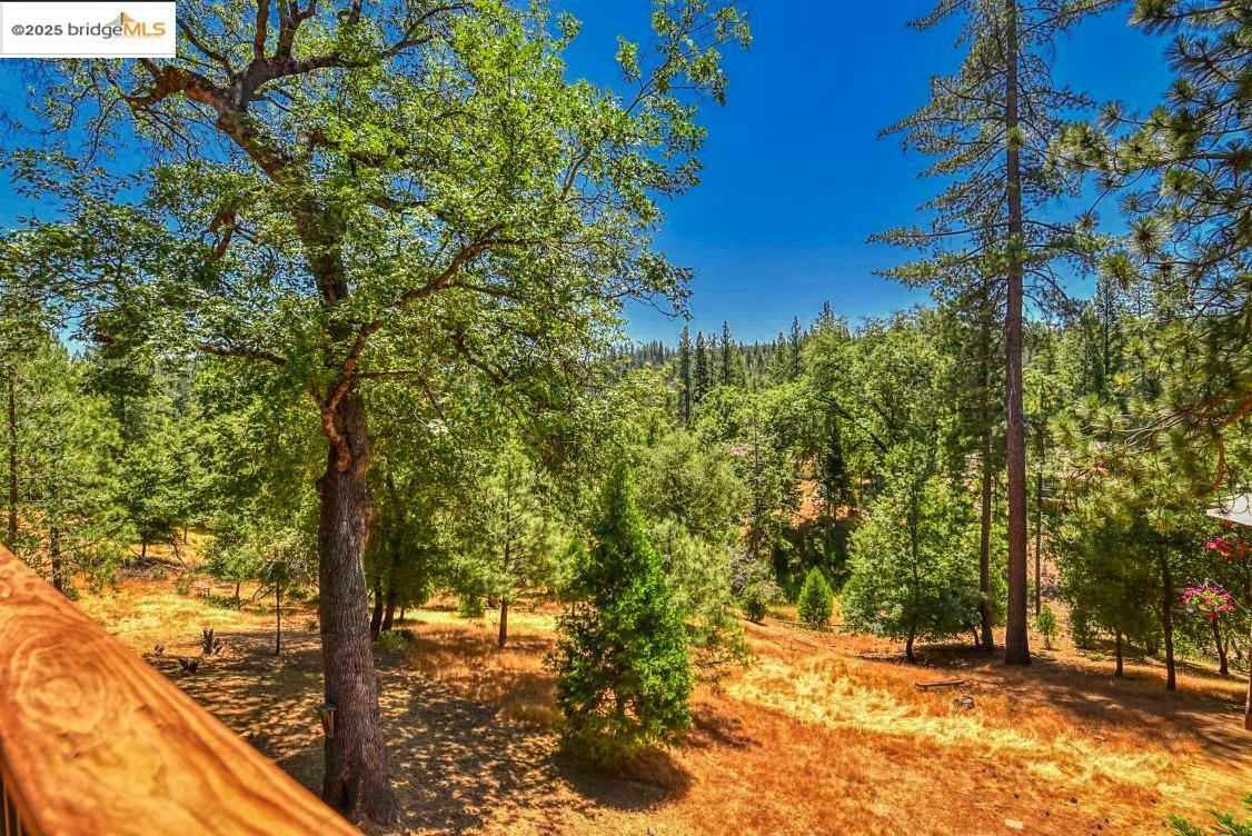 Property Photo: 20830 Point View Dr CA 95321